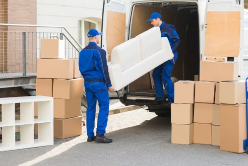 Local moving service explaining quote factors for flats and houses in Stjohnswood