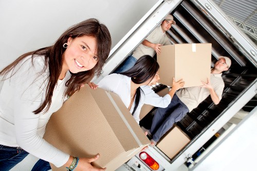 Local moving service handling furniture transport in St Johns Wood